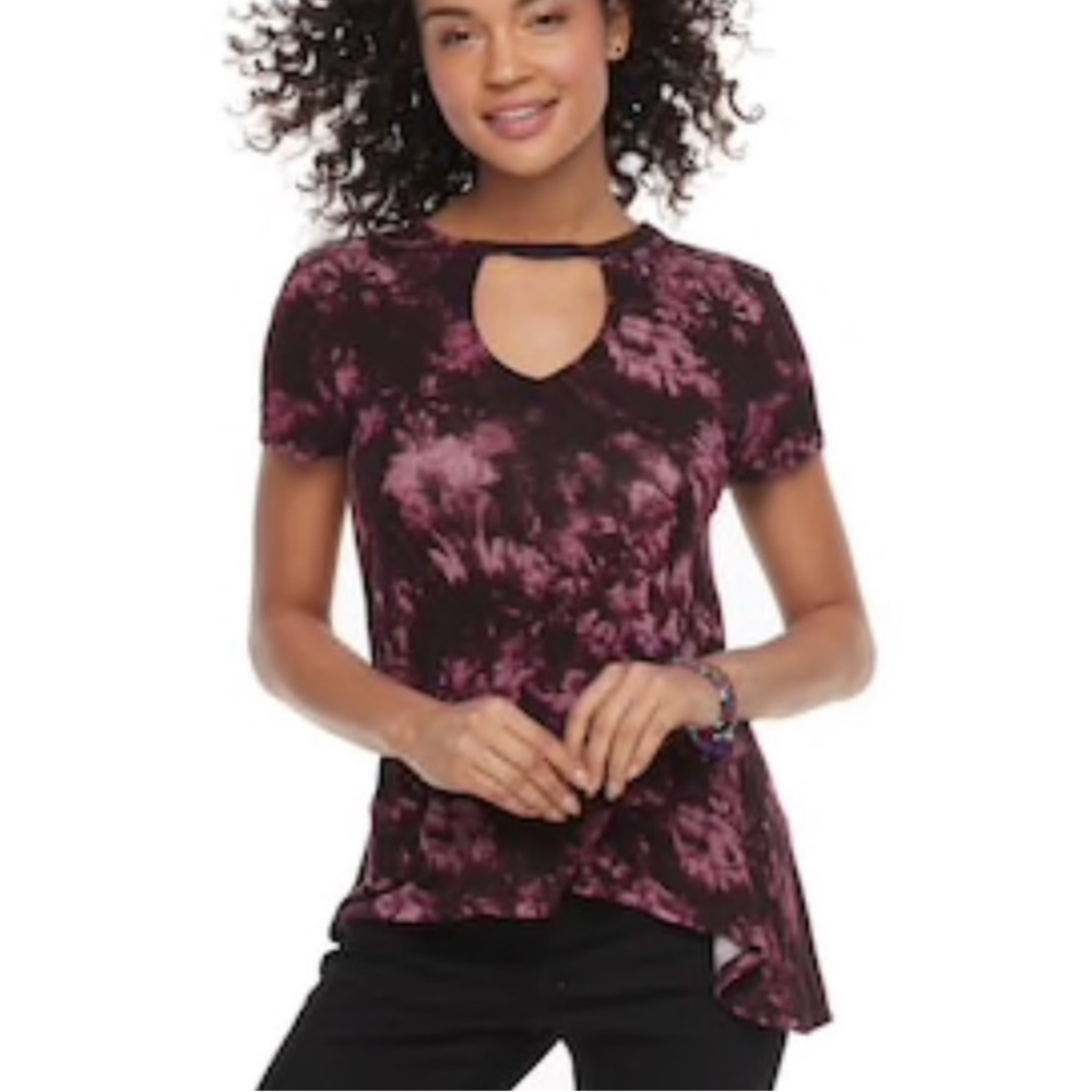 Women’s Tie Dye Key Hole Tee Shirt NWT